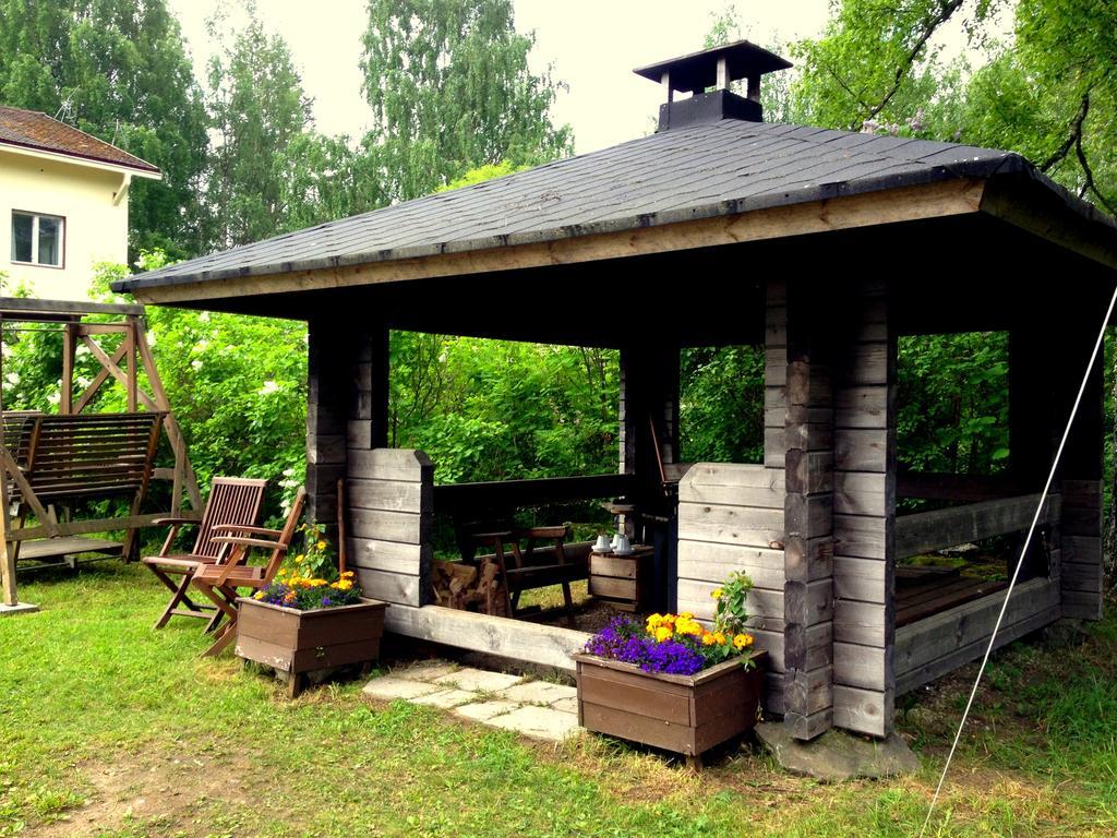 Vanhan Koulun Majatalo-Old School Guest House Kolinkylä Exterior foto
