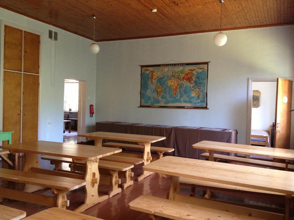 Vanhan Koulun Majatalo-Old School Guest House Kolinkylä Exterior foto