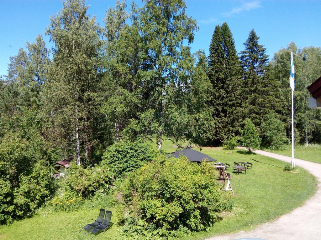 Vanhan Koulun Majatalo-Old School Guest House Kolinkylä Exterior foto